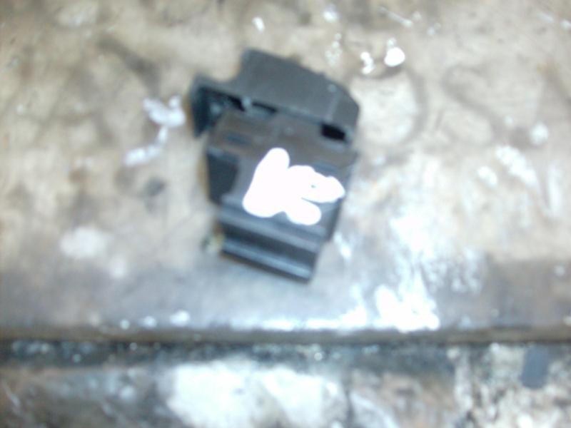 Recambio de mando elevalunas delantero derecho para audi a3 (8l) 1.8 ambiente referencia OEM IAM 8L095985501C  