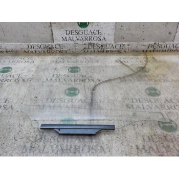 CRISTAL PUERTA TRASERO DERECHO 834211J010 