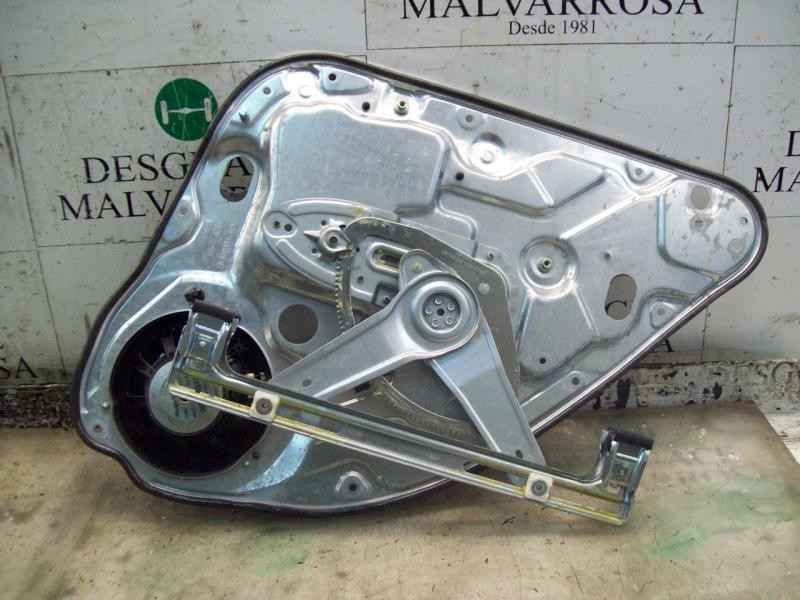 Recambio de elevalunas trasero izquierdo para ford focus berlina (cap) ghia referencia OEM IAM 1738647  