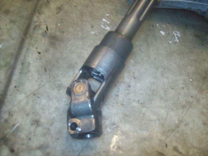 Recambio de columna direccion para ford focus berlina (cap) ghia referencia OEM IAM 1750066  