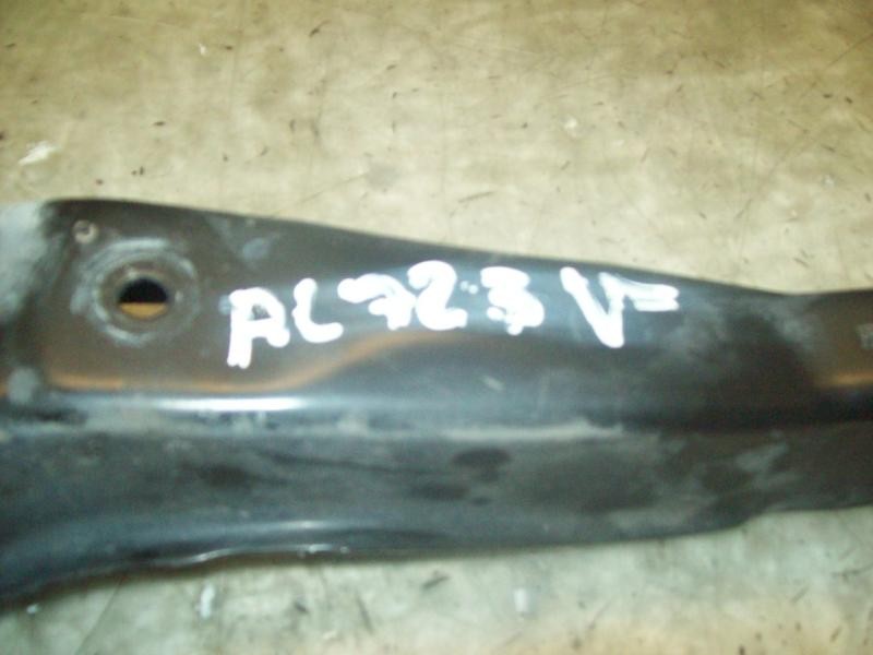 Recambio de brazo suspension inferior trasero derecho para ford focus berlina (cap) ghia referencia OEM IAM 1548460  