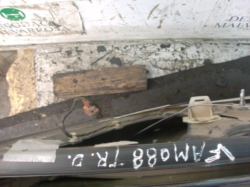 Recambio de puerta trasera derecha para peugeot 206 sw xs referencia OEM IAM   