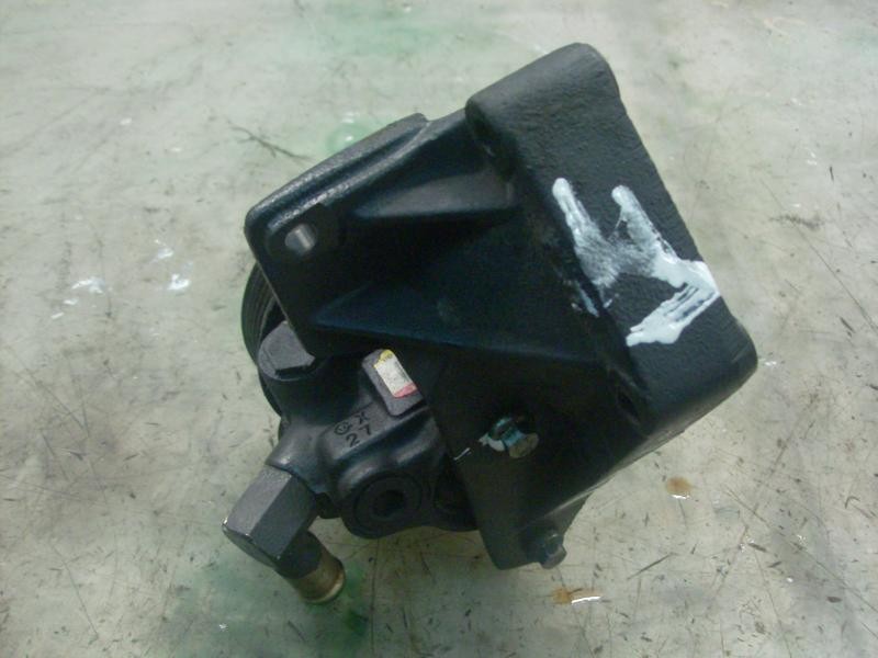 Recambio de bomba direccion para ford fiesta berlina 1.25 16v cat referencia OEM IAM   