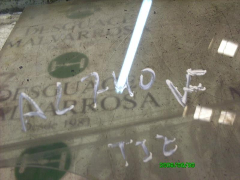 Recambio de cristal puerta trasero izquierdo para mazda 3 berlina (bk) 1.6 crdt active+ referencia OEM IAM   