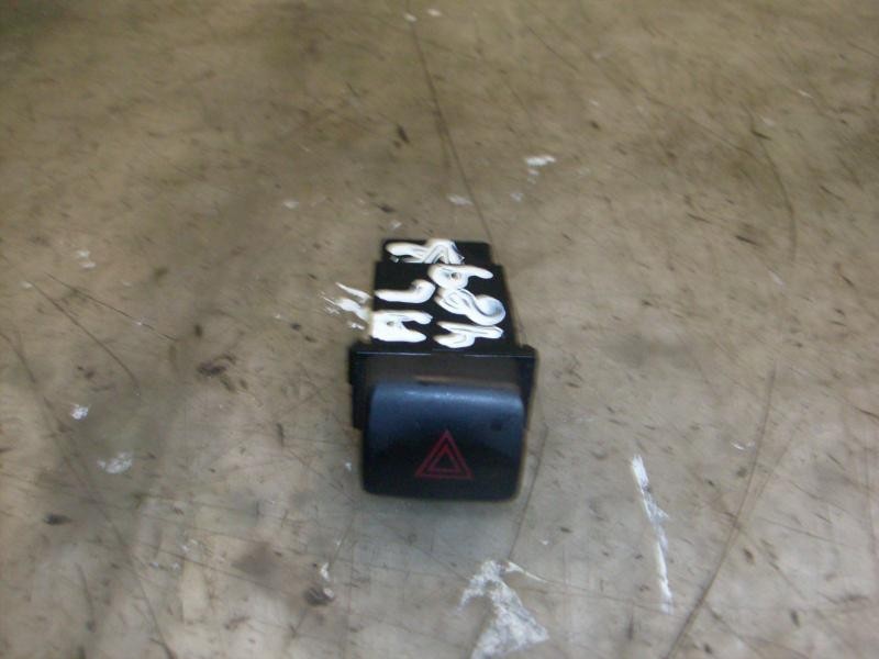 Recambio de warning para hyundai santa fe (sm) 2.0 gls crdi 4x4 referencia OEM IAM 9379026500 312195 