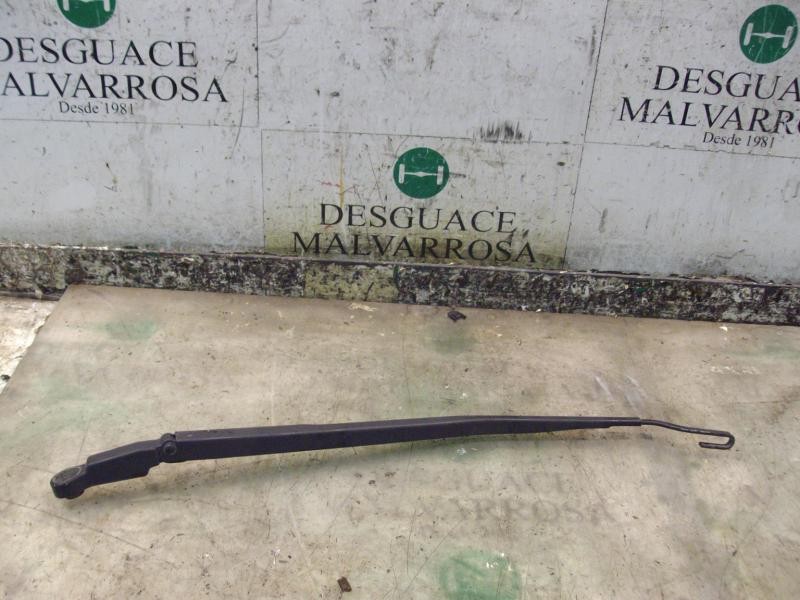 Recambio de brazo limpia delantero derecho para nissan primera berlina (p12) acenta referencia OEM IAM   