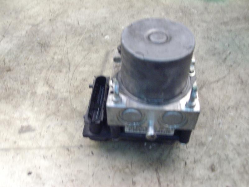 Recambio de abs para nissan primera berlina (p12) acenta referencia OEM IAM   