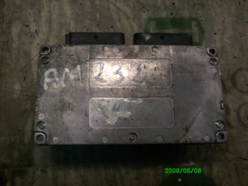 Recambio de centralita motor uce para renault scenic ii confort dynamique referencia OEM IAM   