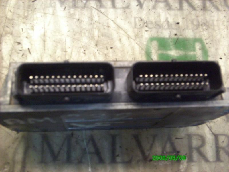 Recambio de centralita motor uce para renault scenic ii confort dynamique referencia OEM IAM   