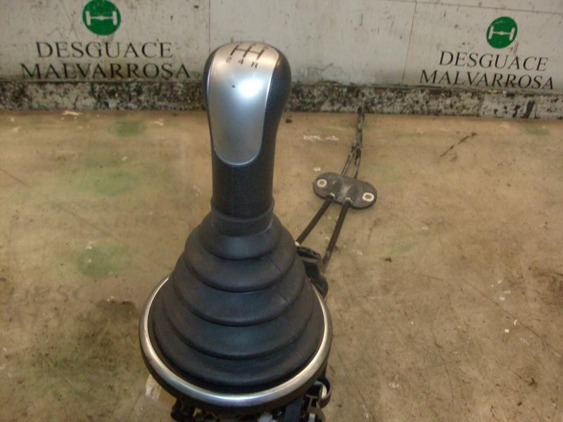 Recambio de palanca cambio para ford fiesta (cbk) ghia referencia OEM IAM   