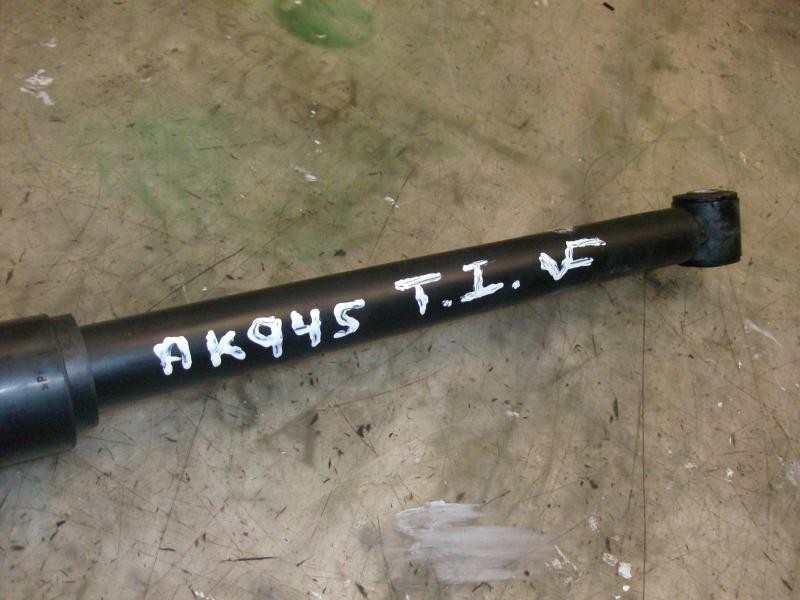 Recambio de amortiguador trasero izquierdo para ford fiesta (cbk) ghia referencia OEM IAM   