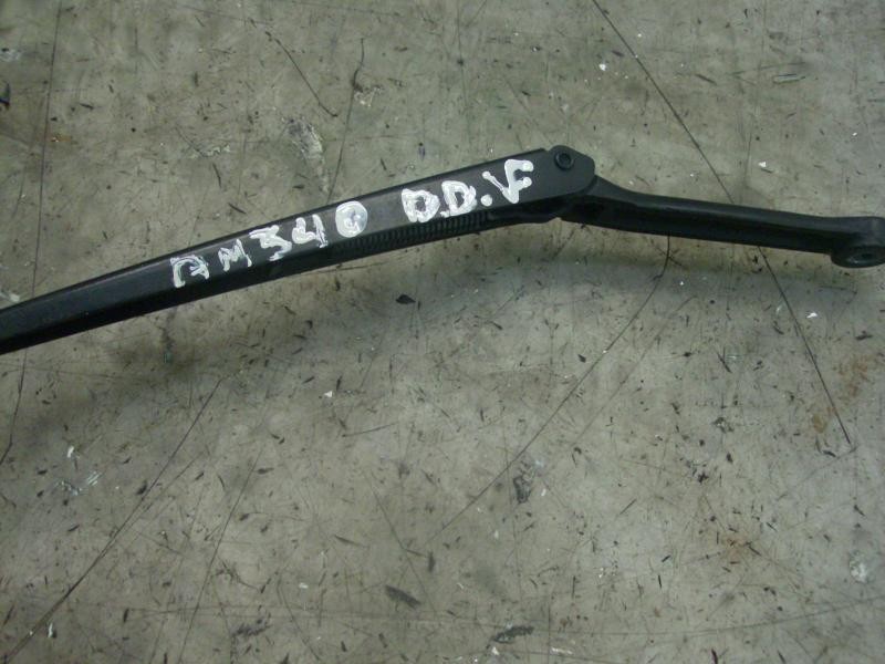 Recambio de brazo limpia delantero derecho para audi a6 berlina (4b2) 2.4 (121kw) referencia OEM IAM 4B1955408A  