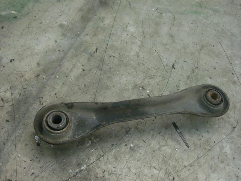 Recambio de brazo suspension superior delantero izquierdo para ford focus berlina (cak) trend referencia OEM IAM   