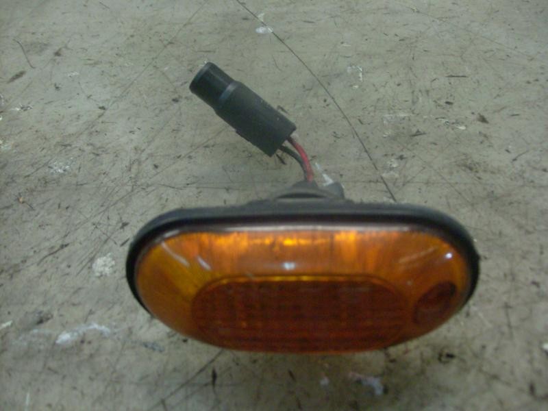 Recambio de piloto lateral izquierdo para mitsubishi galloper (hyundai) 2.5 td (3-ptas.) referencia OEM IAM   