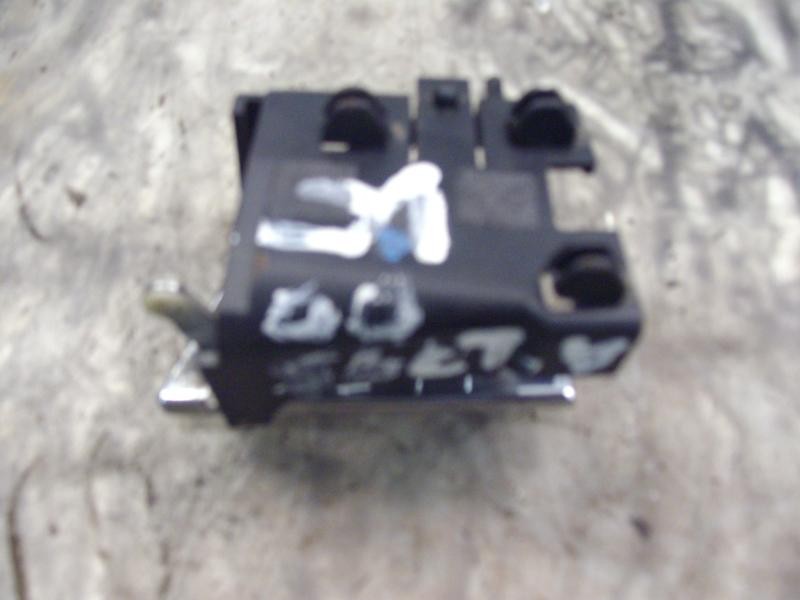 Recambio de maneta interior delantera derecha para volkswagen polo berlina (6n2) trendline referencia OEM IAM   