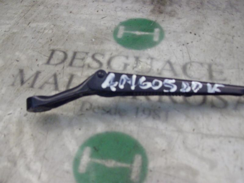 Recambio de brazo limpia delantero derecho para volkswagen passat berlina (3b2) highline referencia OEM IAM   