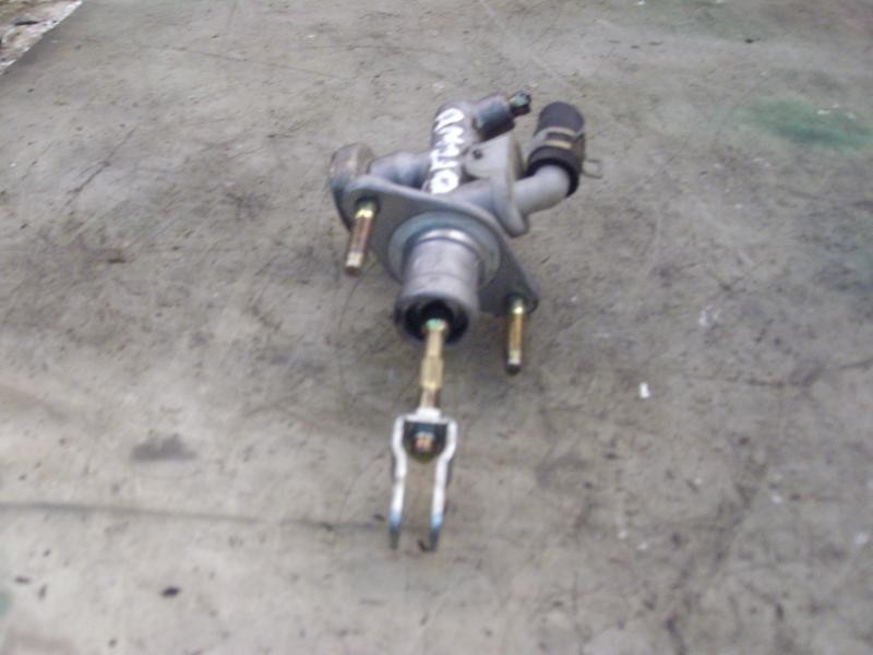 Recambio de bomba embrague para nissan primera berlina (p12) acenta referencia OEM IAM   