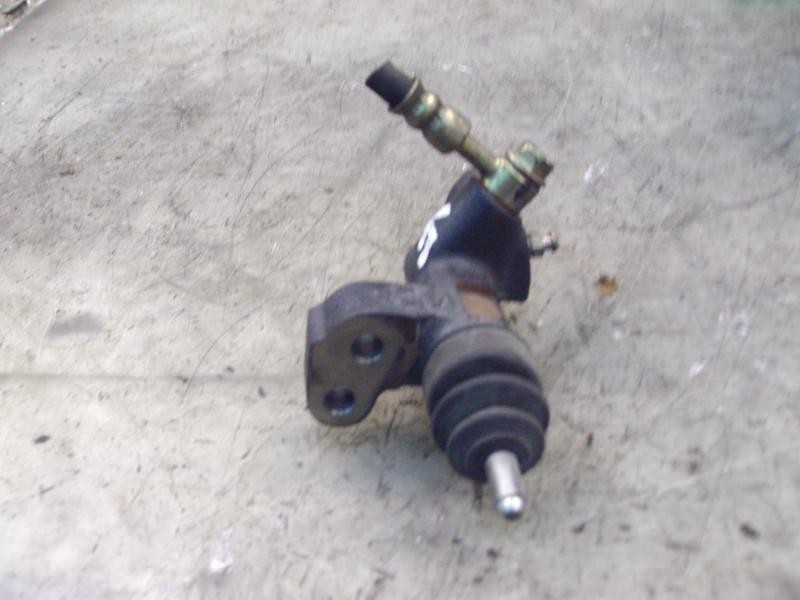 Recambio de bombin embrague para nissan primera berlina (p12) acenta referencia OEM IAM   