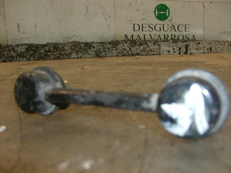 Recambio de tirante trasero derecho para nissan primera berlina (p12) acenta referencia OEM IAM   