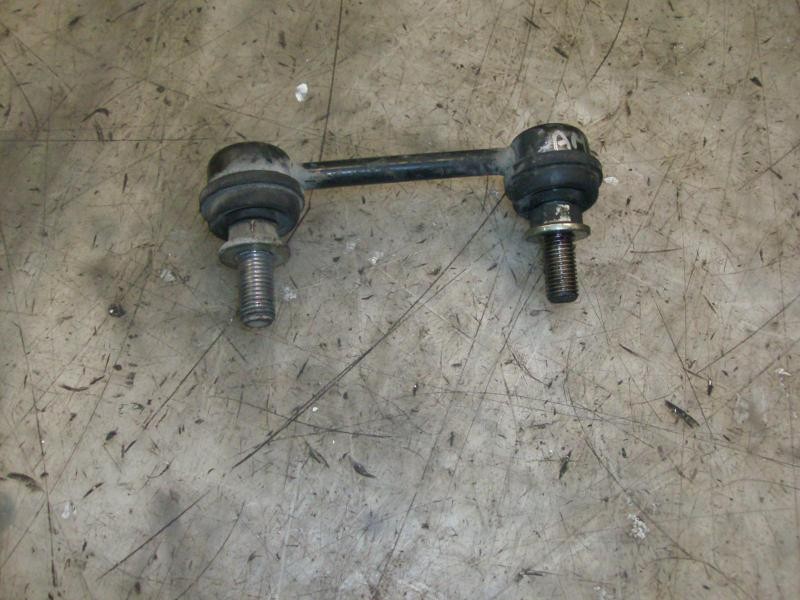 Recambio de tirante trasero derecho para nissan primera berlina (p12) acenta referencia OEM IAM   