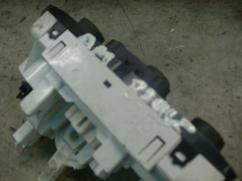 Recambio de mando calefaccion / aire acondicionado para renault megane ii berlina 3p confort dynamique referencia OEM IAM   
