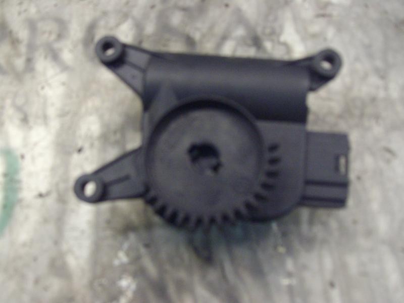 Recambio de motor apertura trampillas climatizador para seat ibiza (6l1) cool referencia OEM IAM   