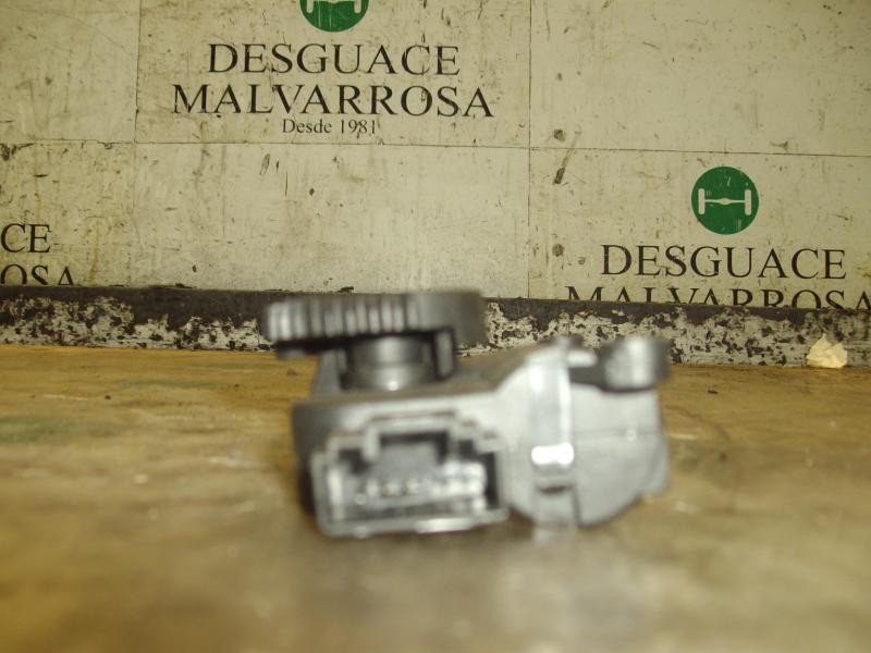Recambio de motor apertura trampillas climatizador para seat ibiza (6l1) cool referencia OEM IAM   
