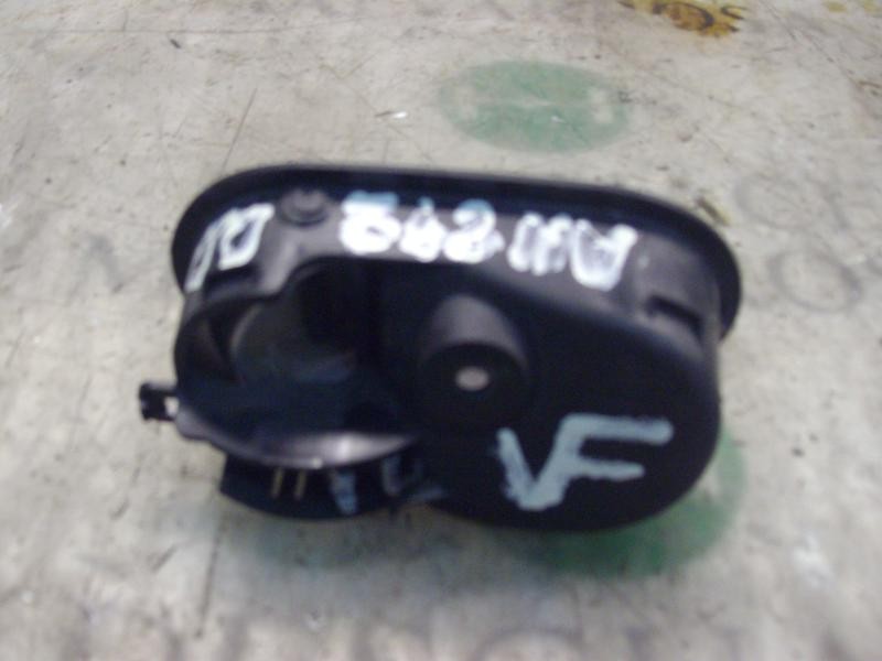 Recambio de maneta interior delantera derecha para ford fiesta (cbk) ghia referencia OEM IAM   