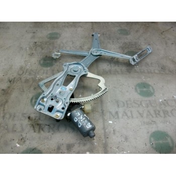 ELEVALUNAS DELANTERO DERECHO A2107201246 0130821709