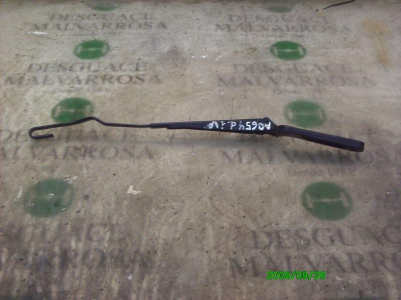 Recambio de brazo limpia delantero izquierdo para volkswagen polo berlina (6n2) 1.4 referencia OEM IAM   