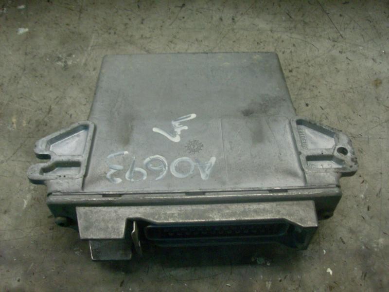 Recambio de centralita motor uce para renault kangoo (f/kc0) referencia OEM IAM   