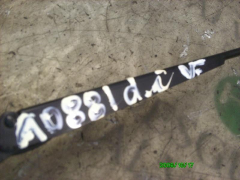 Recambio de brazo limpia delantero izquierdo para volkswagen golf iv berlina (1j1) highline referencia OEM IAM   