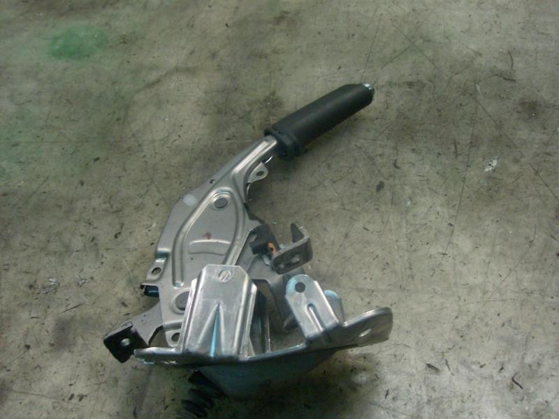 Recambio de palanca freno de mano para opel astra h berlina elegance referencia OEM IAM   