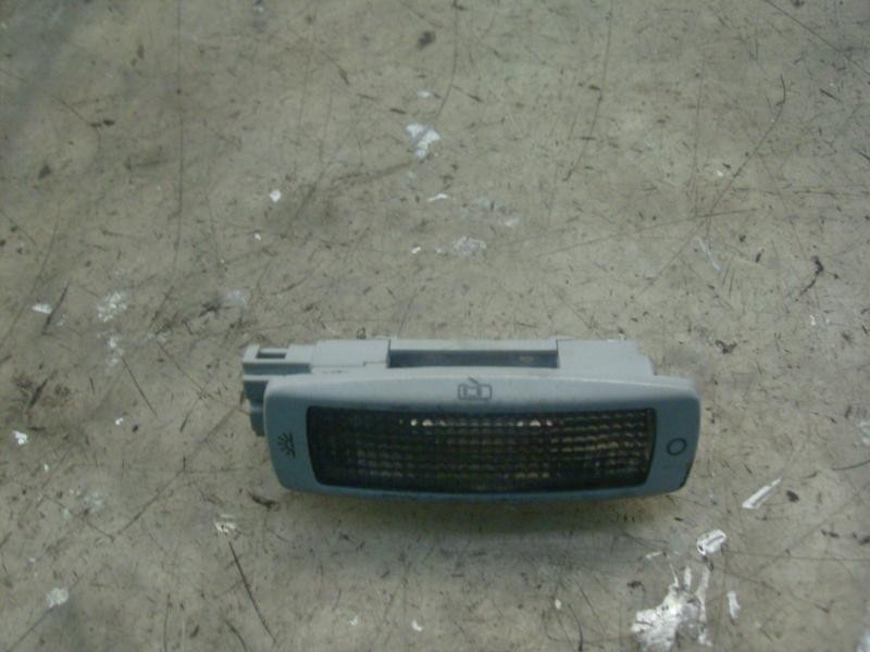 Recambio de piloto interior para volkswagen passat variant (3b5) comfortline referencia OEM IAM   