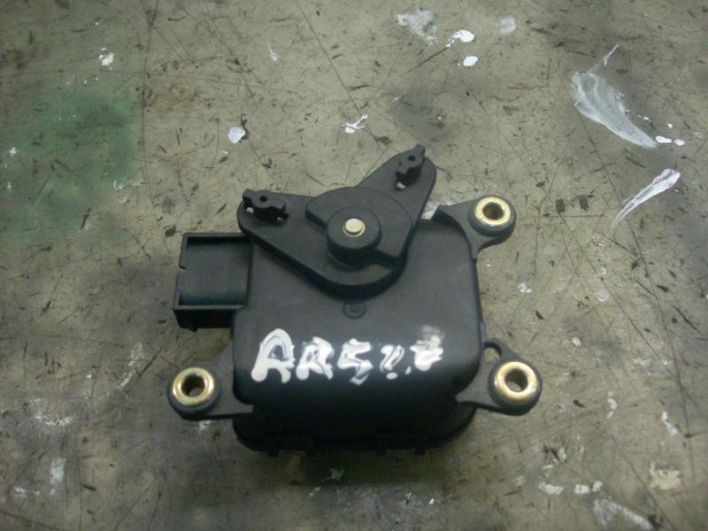 Recambio de motor apertura trampillas climatizador para volkswagen passat variant (3b5) comfortline referencia OEM IAM   