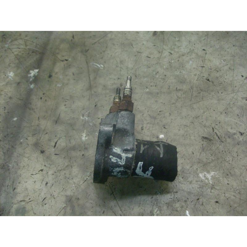 Recambio de termostato para audi a3 (8l) 1.9 tdi ambiente referencia OEM IAM 028121145B 038121133A 