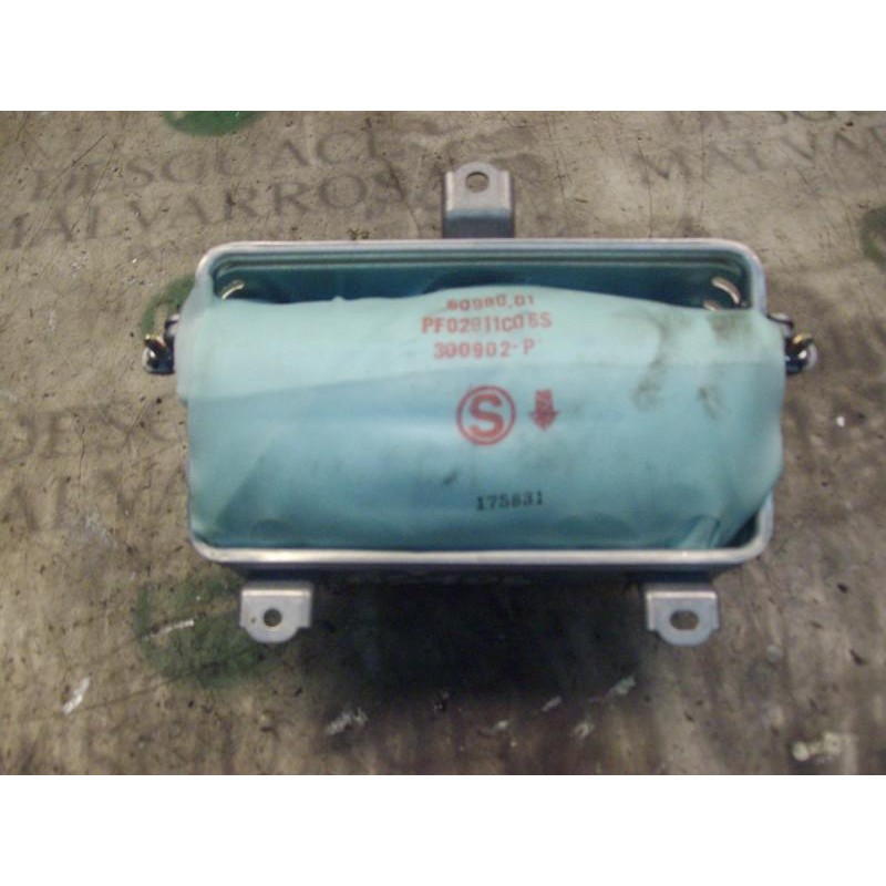 Recambio de airbag delantero derecho para toyota corolla (e12) 1.4 d-4d terra berlina referencia OEM IAM   