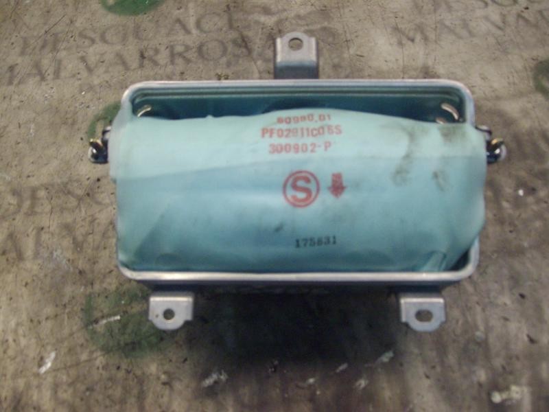 Recambio de airbag delantero derecho para toyota corolla (e12) 1.4 d-4d terra berlina referencia OEM IAM   