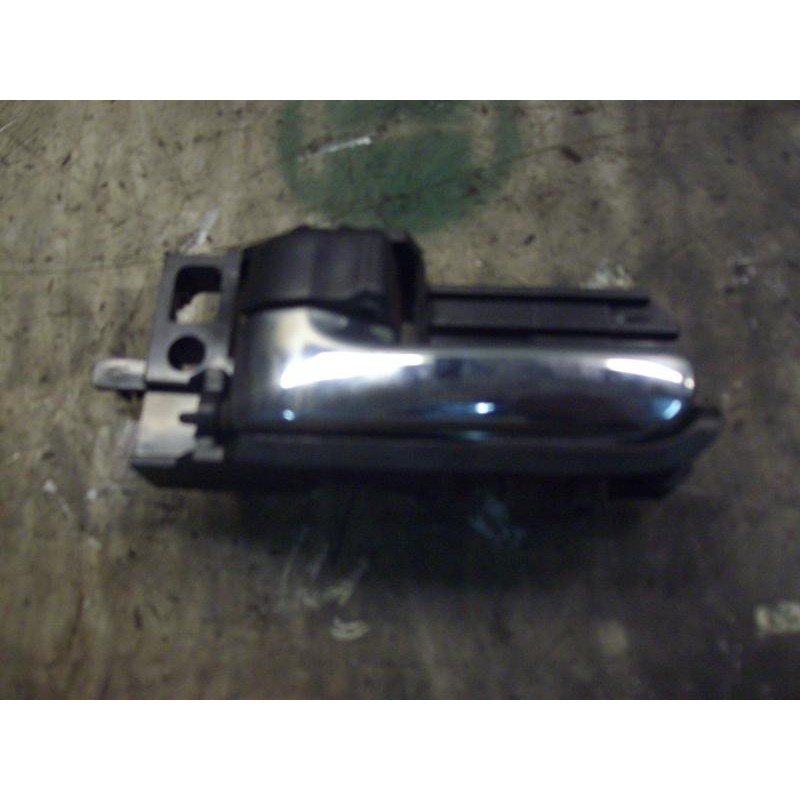 Recambio de maneta interior delantera izquierda para toyota corolla (e12) 1.4 d-4d terra berlina referencia OEM IAM   