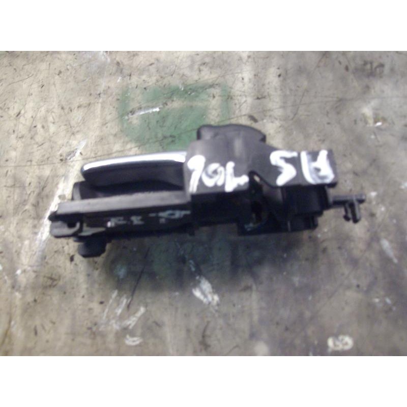 Recambio de maneta interior delantera izquierda para toyota corolla (e12) 1.4 d-4d terra berlina referencia OEM IAM   