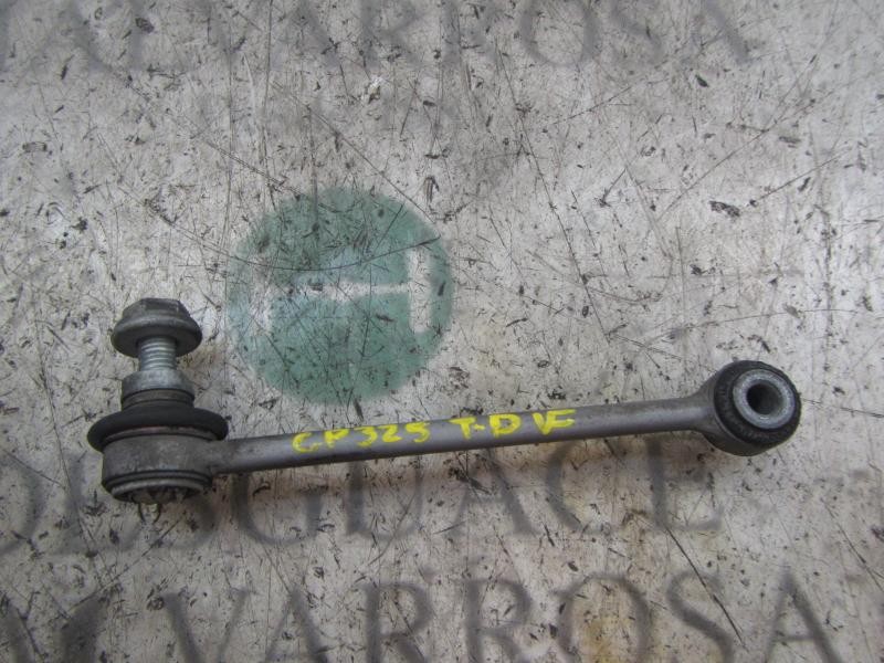 Recambio de tirante trasero derecho para bmw serie 1 berlina (e81/e87) 116i referencia OEM IAM 33556764428  