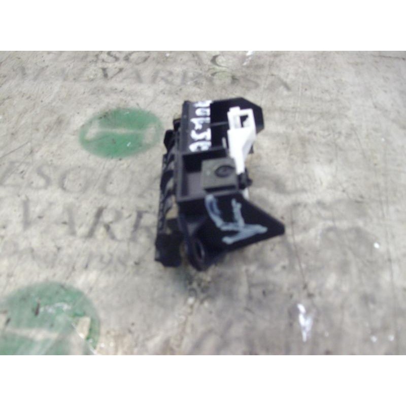 Recambio de maneta porton para toyota corolla (e12) 1.4 d-4d terra berlina referencia OEM IAM   