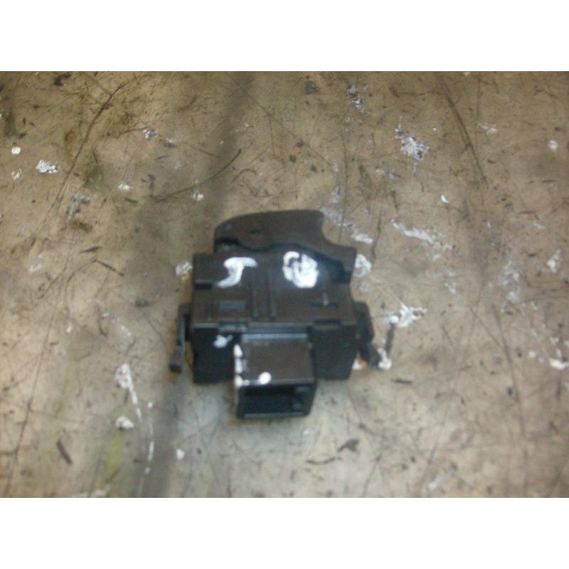 Recambio de mando elevalunas delantero izquierdo para toyota corolla (e12) 1.4 d-4d terra berlina referencia OEM IAM   