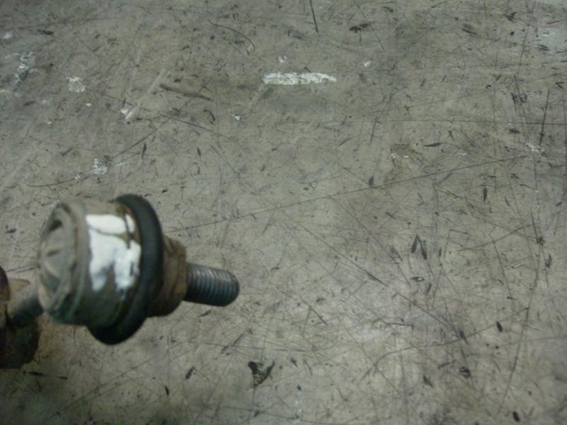 Recambio de tirante trasero derecho para bmw serie 5 berlina (e39) 525tds referencia OEM IAM 33551095532  