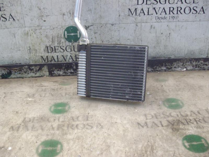 Recambio de radiador calefaccion / aire acondicionado para ford focus berlina (cap) ambiente (d) referencia OEM IAM   