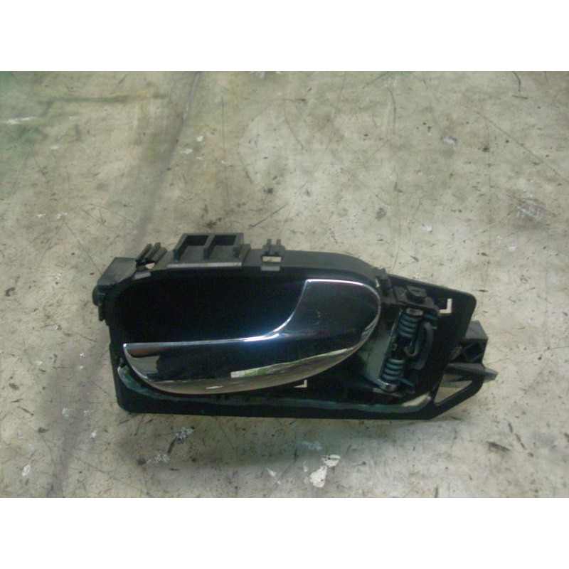 Recambio de maneta interior delantera derecha para peugeot 307 break / sw (s1) sw referencia OEM IAM   