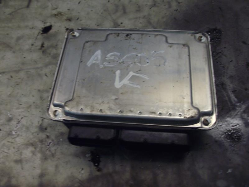 Recambio de centralita motor uce para volkswagen golf iv berlina (1j1) highline referencia OEM IAM   