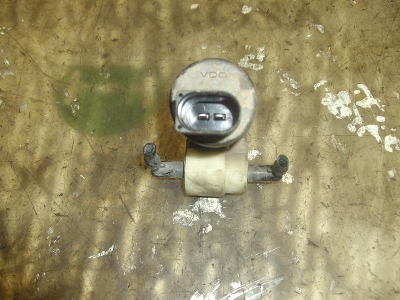 Recambio de bomba limpia para volkswagen passat variant (3b5) trendline referencia OEM IAM   