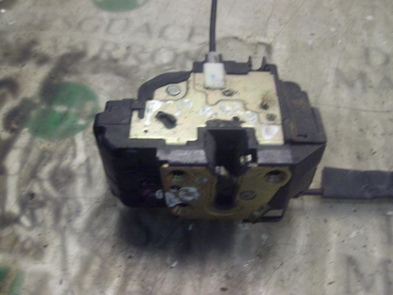 Recambio de cerradura puerta delantera derecha para nissan micra (k12e) acenta referencia OEM IAM   