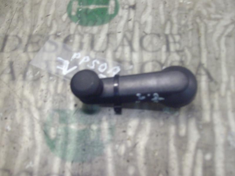 Recambio de maneta elevalunas trasera izquierda para nissan micra (k12e) acenta referencia OEM IAM   